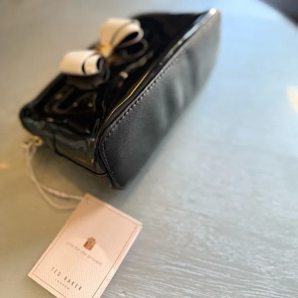 Ted Baker Glossy Black Clutch with White Bow - Picture 10 of 10